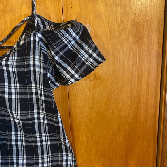 Top - Picture 3 of 4